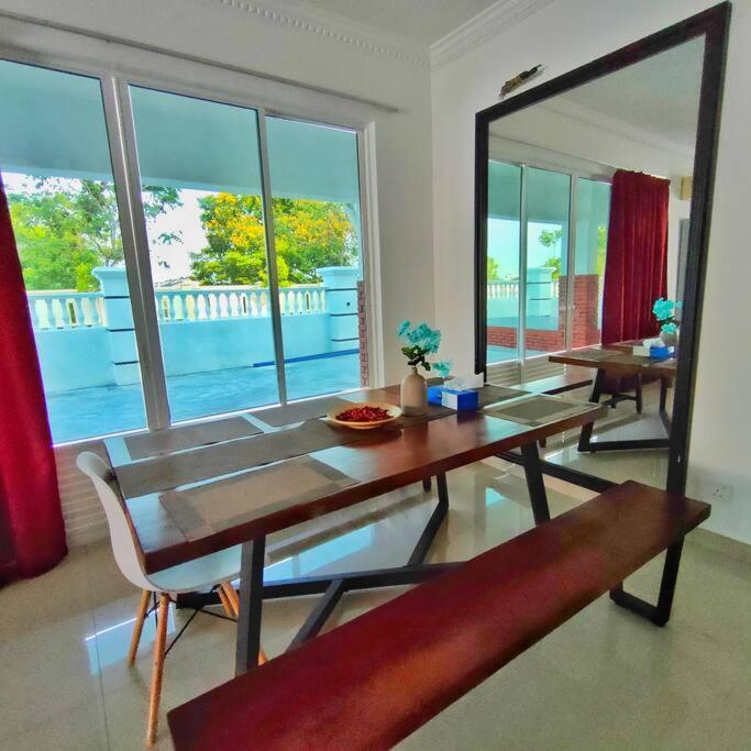 3 Storey Swimming Pool&Projector House Setia Alam 莎阿南 外观 照片