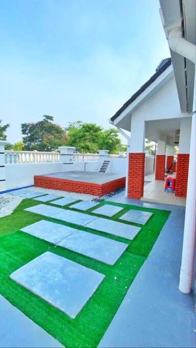 3 Storey Swimming Pool&Projector House Setia Alam 莎阿南 外观 照片